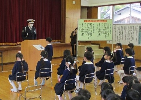 宮津暁星幼稚園で、交通安全セーフティクラブ修了式