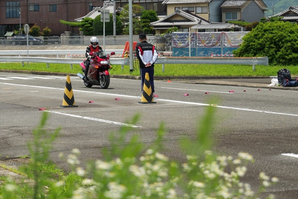 晴天の下、「目指せ！安全運転ライダー～実技講習編~」を開催！