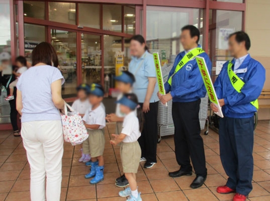 コーナンJR宇治駅北店や槇島小学校前で飲酒運転根絶活動！