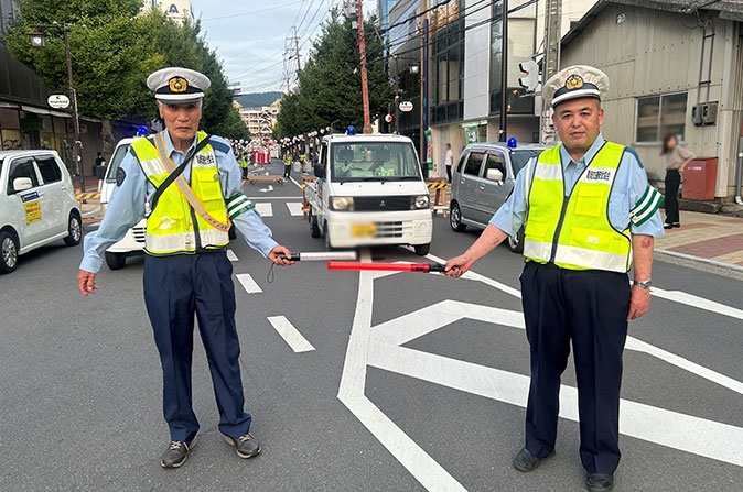 「亀岡大踊り大会」で交通安全活動！