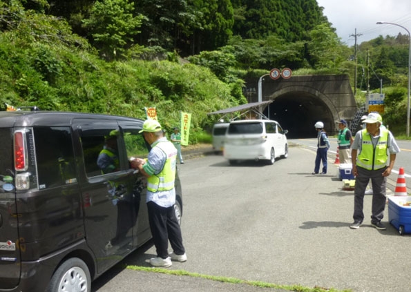 国道176号線で「冷茶作戦」✨