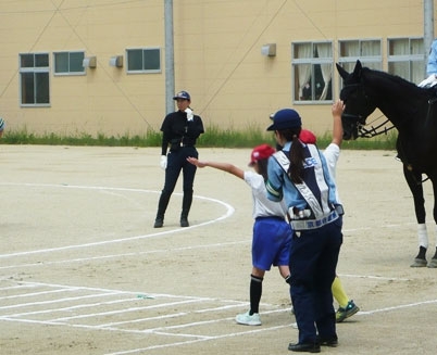 松井ケ丘小学校と松井ケ丘幼稚園で交通安全教室を開催✨