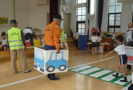 アソカ幼稚園で「合図横断で事故にあワン！11.1(ワンワン・ワン)」✨