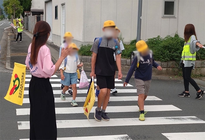 園部小・中学校の通学路の見守り活動✨