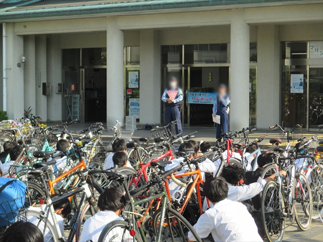 京都府立海洋高校で自転車の安全利用教室を開催
