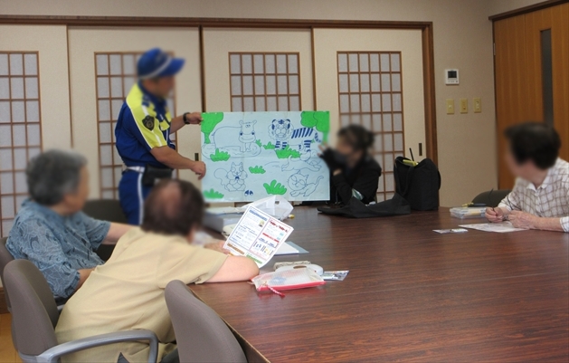 与謝野町内の高齢者サロンで交通安全教室✨