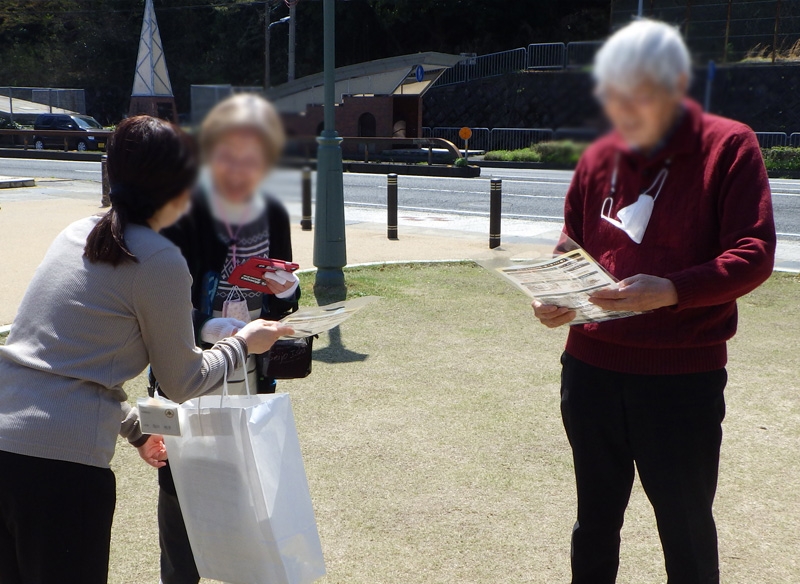 音楽隊コンサートで交通安全啓発♪