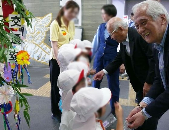 洛陽幼稚園のこども達に反射材をプレゼント✨