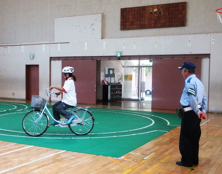 千代川小で交通安全こども自転車大会の練習会✨