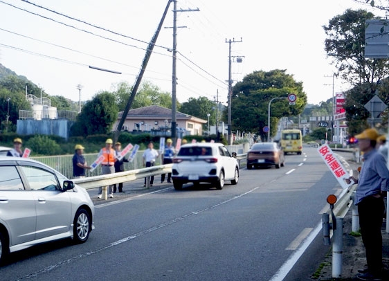宇治田原町内国道307号周辺で交通安全を呼び掛け！