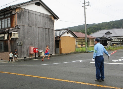 第16回 与謝野町駅伝競走大会で交通安全保護活動