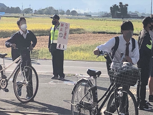 自転車の運転、マナーアップを！