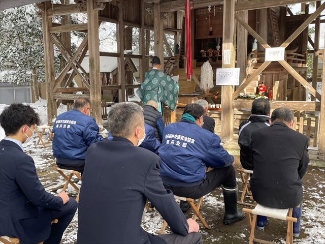 地域の交通安全を願い胡麻日吉神社に参拝